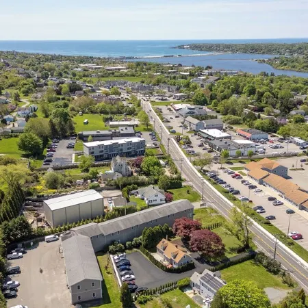 Costal Cottage Retreat minutes from Newport RI