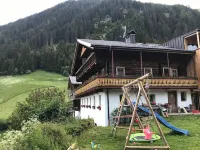 Cozy apartment with panoramic views of the Casies Valley Hotels in Valle Di Casies