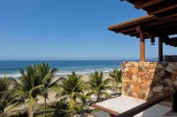Casa de Olas Hotels in Zihuatanejo de Azueta