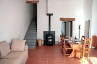 Charming gîte facing the Pic saint-loup