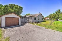 Centrally Located Lawton Home Dogs Welcome! - 3-Star