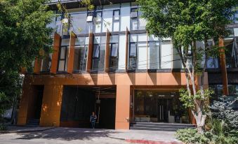 Icon Roma 517 by Wynwood House