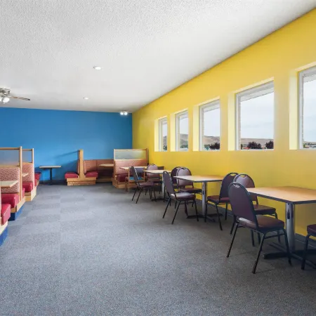 Days Inn by Wyndham Rawlins