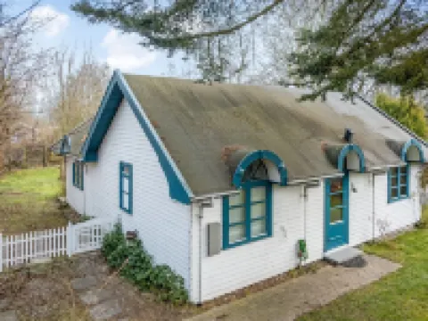 "Arto" - 325m from the sea