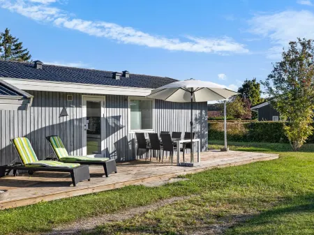 "Kajsa" - 250m from the sea