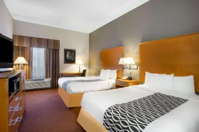 La Quinta Inn & Suites by Wyndham Norfolk Hotels in Norfolk