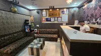 Hotel Prince B Guwahati - موقف سيارات