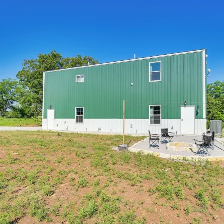 Indoor Recreation Room at Skiatook Vacation Rental