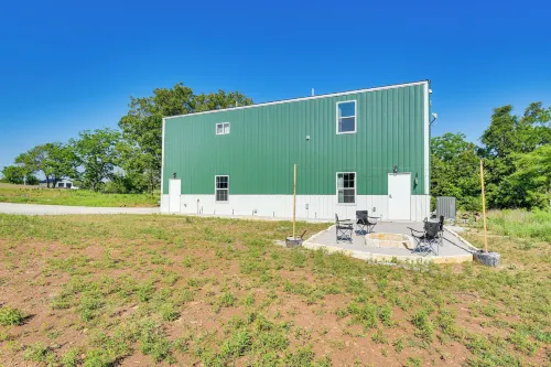 Indoor Recreation Room at Skiatook Vacation Rental