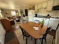 Private 1 bedroom, 2nd floor unit: deck, fire pit, space for boat & trailer