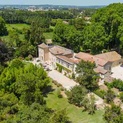 Château Saint Perret Hotel Exterior