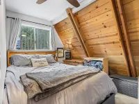 Blue Lake Springs A-Frame Of Mind Cabin in Arnold アーノルドのホテル