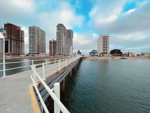 Amazing Ocean Views from this 2 bedroom apartment