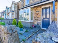 House in Mynytho with Sea & Mountain Views - 2-Star