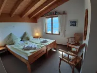 Holiday home between Davos + Lenzerheide, 8 people, hiking, cycling, swimming