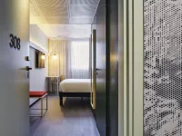 宜必思蒙萊裡巴黎南飯店 Auchan SUPERMARCHE ARPAJON附近的飯店