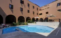 Costa del Sol Trujillo Centro - Pools