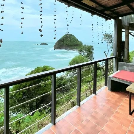 Coco Cape Lanta Resort