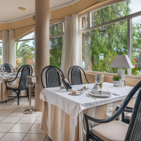 Hotel LIVVO Risco del Gato Suites