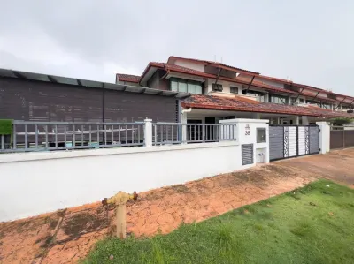 Luxury Villa Igauan Alam Sari, Bangi - Smarthome فنادق في 