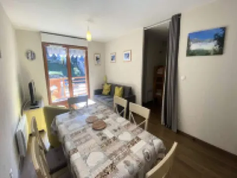 Residence Bois De Marie for 6 people Hotels in Sers