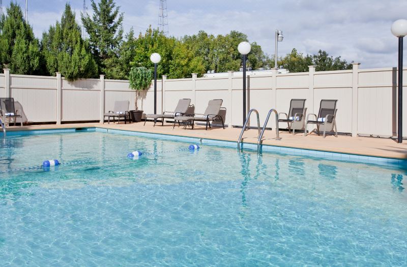 Holiday Inn Manhattan AT THE Campus by IHG photo 3