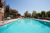 Holiday Inn Express & Suites DAVIS - UNIVERSITY AREA by IHG - Pools
