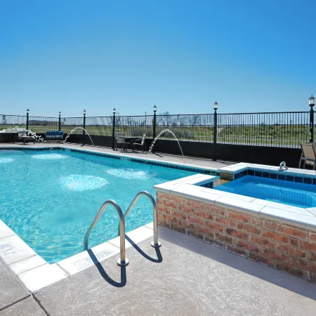 Holiday Inn Express & Suites MONAHANS I-20 by IHG