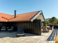 "Skyler" - 1km from the Sea - parking
