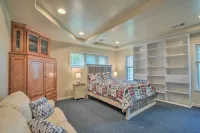 Charming Medford Getaway ~ 4 Miles to Downtown! - صديق للحيوانات الاليفة