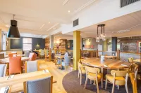 Manchester Salford Quays - breakfast