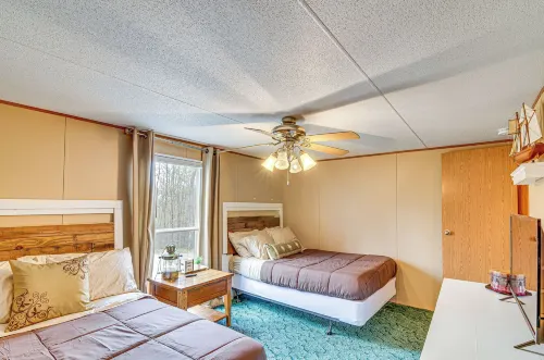 Nancy Cabin w/ Fire Pit Near Lake Cumberland! - 3-Star