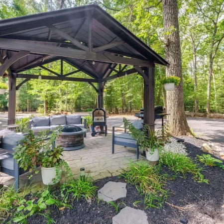 1/2 Acre Pond, Rec Room! Private Oasis in Nanjemoy
