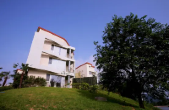 塔塞特膳食公寓