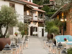 カザーレ パナヨティス