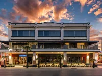 St Charles Coach House, Ascend Hotel Collection Hotels near Coliseum Square