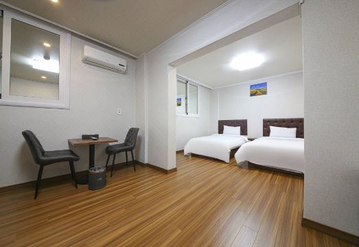 J 호텔 객실 전경