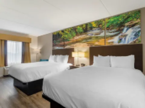 Clarion Pointe Kimball by Choice Hotels Hoteles en Kimball