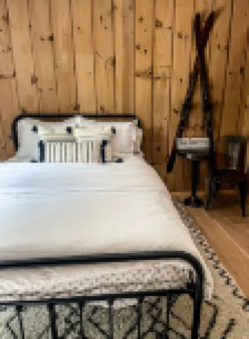 The White Birch • Cozy Luxe Ski Cabin • 7 Min to Mount Snow