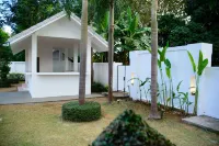 Rungnara Pool Villa Hotels in San Sai