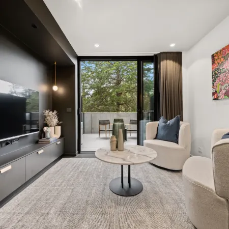 Braddon Studio with Parking & BBQ