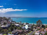 Our Haven: 4-Bed Escape Near Beach & Mogo Trails Hotels in Batehaven