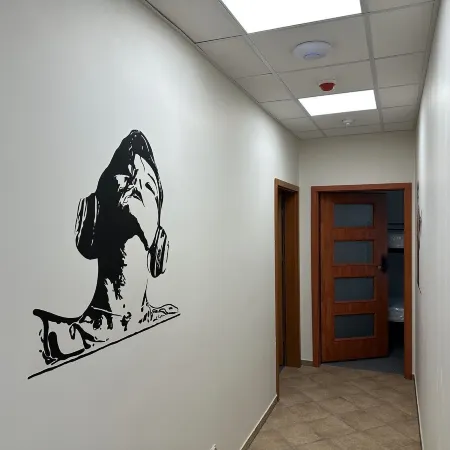 Mololo Art Hostel