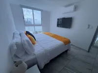 Balboa Avenue Sky Suites - Mountain view