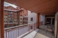 Spacious 2 Bedroom Unit in Mountaineer Square Condo - No Cleaning Fee! by RedAwning Hotels in Mount Crested Butte