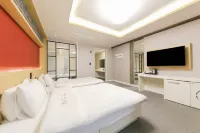 Yeonggwang the One Hotel - Motels