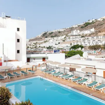 Ura Hotels Apartamentos Montecarlo