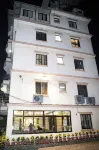 Aarya Wellness & Hostel