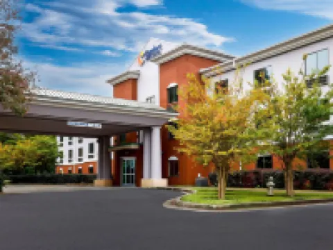 Comfort Inn & Suites Buford Near Mall of Georgia Hotels in Buford