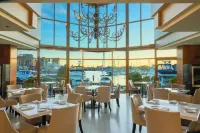 Granville Island Hotel - breakfast